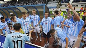 Shamrock rovers will play swiss side young boys in the second qualifying round of the champions league should they defeat slovan bratislava in next month's first qualifying round tie. Slovan Bratislava Macht Double Perfekt Die Uefa Uefa Com