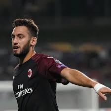 Hakancalhanoglu Calhanoglu Europaleague Dudelangemilan Acmilan Acmilan1899 Acm Alwaysacmilan Weareacmilan Forzamila