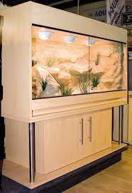 Auf dem unterschrank wird nichts gestellt, so dass diese konstruktion ausreicht. Wusten Steppen Terrarium Mit Edelstahlsaulen Seitlich Vom Unterschrank Kleines Badezimmer Umgestalten Stil Badezimmer Badezimmereinrichtung