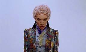 Brian Slade In Velvet Goldmine Inspired By Bowie Movie Fashion Glam Rock Velvet