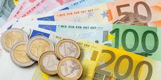 36 lei si 80 bani = 8 euro. Euro Peste 4 65 Lei Cel Mai Mare Nivel Din Ultima LunÄ Observatorul Prahovean