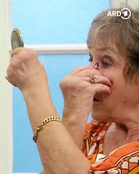 🎶🤍 Im Hamburger Chor "Heaven Can Wait" drücken Seniorinnen und Senioren  ihre Lebensfreude beim Singen frei aus