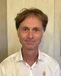 Serena Austin's Instagram, Twitter & Facebook