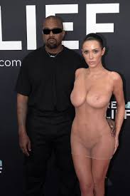 Bianca Censori At The Grammy Awards - EroMe