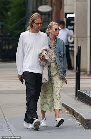 To read the full story subscribe sign in Elsa Hosk Locks Lips With Her Beau Tom Daly As They Are Reunited At Alfresco Lunch In New York City Daily Mail Online