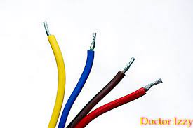 Selepas itu satu wayar multimeter menetapkan pada hubungan dengan fasa, dan yang lain untuk. Cara Membezakan Kabel Berdasarkan Warna