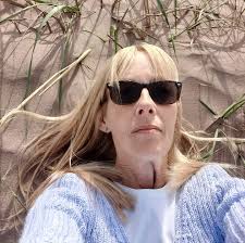 We always see the cast getting raw honey .... always wondered what it was  like so we got some natural honeycomb to try ! So tasty . And learnt that  the honey