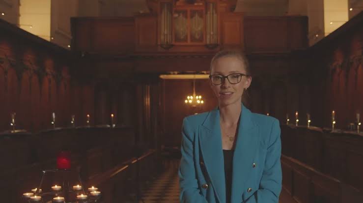 Anna Lapwood MBE: Digital Media & Online Presence | Knight Classical