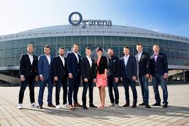 Po roce 2010, kdy byl ustanoven post výkonného ředitele programu čt sport,2 je redakce sportu od zpravodajství opět. Odstartovala Nova Sezona Tipsport Extraligy Vysilaci Prava Ma Ct A O2 Tv Tv Kompas