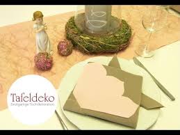 Praktisch und schön, eine gefaltete bestecktasche ist ein echter klassiker in der welt des serviettenfaltens und passt zu jeder tischdekoration. Servietten Falten Anleitung Fisch Kommunion Konfirmation Firmung Taufe Youtube