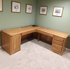We are here with fabulous concepts to help you find a perfect corner desk for your space and here they are Custom Hickory Corner Desk Amish Handcrafted Furniture Solid Hardwood Office Furniture Country Lane Furniture