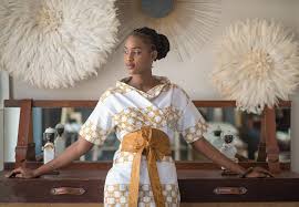 Jeune femme model bazin 2019. Deborah De L Anthropologie Au Pret A Porter Lepetitjournal Com
