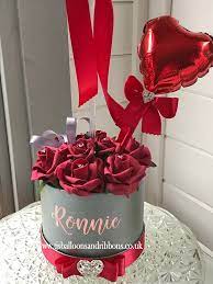 Pin On Balloon Flower Hat Box Gifts