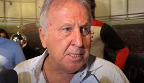 Renato Gaúcho cita pênalti perdido de Zico em queda do Grêmio