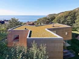Top 4 Luxus Ferienhauser In Schweden Sudschweden Mit See Oder Meerblick Ferienhaus Sudschweden Dachbegrunung Schwedenhaus