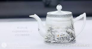 景德镇粉彩瓷 目测不过10cm高的小小一只壶 tea pots chinoiserie tableware