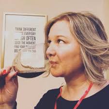 Deborah-Lynn Vitale (@DLVitale)