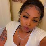 Dena Lott's Instagram, Twitter & Facebook