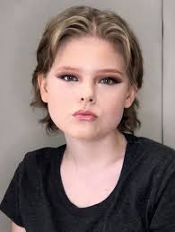 Tabatha Rae's Instagram, Twitter & Facebook