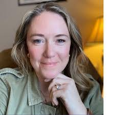 Amanda Ley's Instagram, Twitter & Facebook