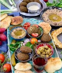 املأوا صباحكم بالمحبة واصنعوا من نور الشمس فرحا صباح الخير Photo Credit Manalfoodboutique فلسطين تصوير طع Delicious Vegetarian Turkish Breakfast Food