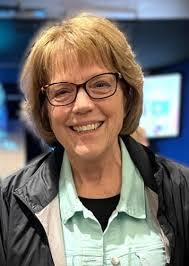 Sandra Hamlin's Instagram, Twitter & Facebook