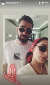 .ardından temmuz 2016'da nikâh masasına oturan neslihan atagül ile kadir doğulu'nun arasına kara kedi girdi. Kadir Dogulu Neslihan Atagul Un Ayakkabi Bagciklarini Bagladi Bir Malumat