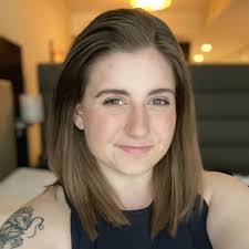 Ashley Spinelli's Instagram, Twitter & Facebook