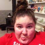 Amber Williard's Instagram, Twitter & Facebook