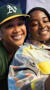 What would you do in her shoes? 👀 Would you still show up after hearing  that kind of news? 😳 Let's talk about it! ⁣ Episode 304 is out now