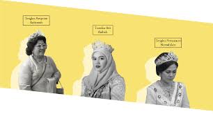 Senarai kekananan vvip wanita permaisuri dymm raja permasuri agong dymm sultanah terengganu (1998) dymm raja perempuan perlis (2000) dymm tengku permaisuri selangor (2001) dymm tuanku. Noble Jewels The Jubli Perak Tiara