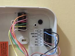 The pulse motor circuits are mounted to both indoor and outdoor units. Carrier To Honeywell Thermostat Wiring Diy Home Improvement Forum