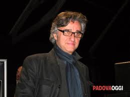 A ottobre, con oltre 70.000 biglietti venduti, anche la data romana al circo massimo risulta tutta esaurita 90. Intervista A Gaetano Curreri Degli Stadio Foto Di Gloria Callarelli