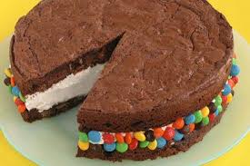 Birthday Cake Ice Cream Sandwich Recipe Birthday Brownie Ice Cream Sandwich Recipe Original Post Link Desserts Dessert Recipes Ice Cream Sandwich Cake