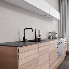 cuisine cima light oak cuisine minimaliste en bois massif kvik fr light oak kitchen inspirations danish design kitchen