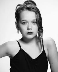 Be your own kind of beautiful. DIESEL COMPANY Everly Hansen 📸:  @nicole_bulkley_photography • • • • #idcistheplacetobe  #domoreofwhatlightsyoursoulonfire #meetthecompany