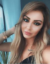 تشارك الفنانة السورية نورا العايق بعدد من الأعمال للموسم الرمضاني هذا العام، حيث تتابع تصوير دورها في مسلسل العاشق. Ù†ÙˆØ±Ø§ Ø§Ù„Ø¹Ø§ÙŠÙ‚ Ø§Ø·Ù„Ø¨ ÙÙŠØ¯ÙŠÙˆ Ù‡Ø¯ÙŠØ© Ù…Ù† Ø§Ù„Ù…Ø´Ø§Ù‡ÙŠØ± ÙˆØ§Ù„Ù†Ø¬ÙˆÙ… Ø³ØªØ§Ø±Ø²Ù„ÙŠ