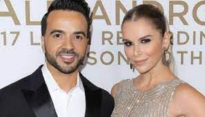 Depuis le début du mois de juillet, luis fonsi s'est engagé dans une tournée dans le sud de l'europe qui passe par l'espagne, le portugal et l'italie, un love + dance world tour qu'il n'effectue pas seul, mais avec les deux femmes de sa vie : Luis Fonsi Responde Fuerte Y Claro A Periodista Que Critico Peso De Su Hija Foto Usa Instagram Foto 1 De 5 Celebrities Entretenimiento Peru Com