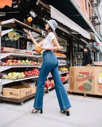 Discover women's high waisted jeans online at just jeans including skinny, straight & more. 17 Best High Waist Jeans For Women 2021 Madewell Ag Levi S Rag Bone And More Glamour