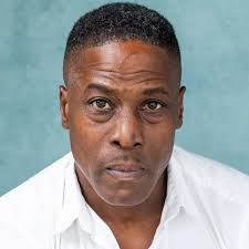 Simon smith Actor (@52simonthespiansmith) • Threads, Say more