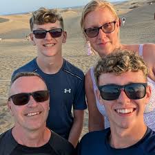 Hi, Are there any U18 teams looking for players for next season? My son and  his mate want to get back into football after competing in swimming and  rugby. Would suit a