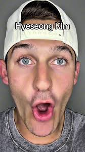 Hyeseong Kim Looks Like