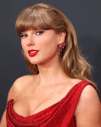 Taylor Swift's 'red'-inspired Grammys beauty look left many Swifties  shocked. Find out why at the link below 👇️ bit.ly/414AGO7