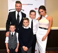 Victoria David Beckham Take Kids To London For The Holidays David And Victoria Beckham Victoria Beckham Victoria And David