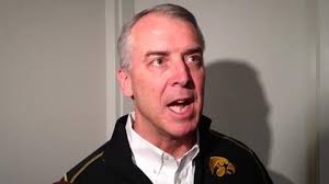 Gary Barta stands behind Ferentz but says 7-5 unacceptable