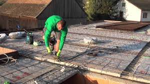 Elektrische leitungen müssen grundsätzlich in installationszonen (din 18015) verlegt werden. Elektroinstallation In Der Decke Youtube