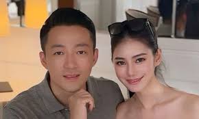 Faye Wong makes appearance at 11-year-younger boyfriend Nicholas Tse's  concert