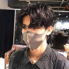 yuma 韓国ヘア 韓国マッシュ on instagram 韓国センターパート カルマパーマ 動画は2枚目です koreanカット カットパーマでセットが楽ちんな カルマヘア センターパー メンズ ヘアスタイル メンズヘアカット メンズ 髪