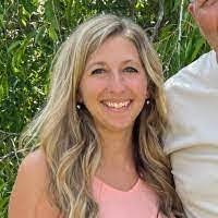 Ashley Eckenrode's Instagram, Twitter & Facebook