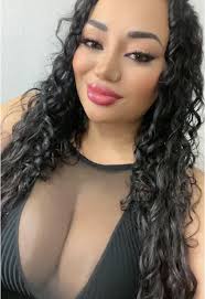 Tú me mira y me hace un echizoooooo 🖤🖤🖤#chicacurly #pelinegra🖤 #chinaa  #fyp #latina #irapuato🍓🍓🍓